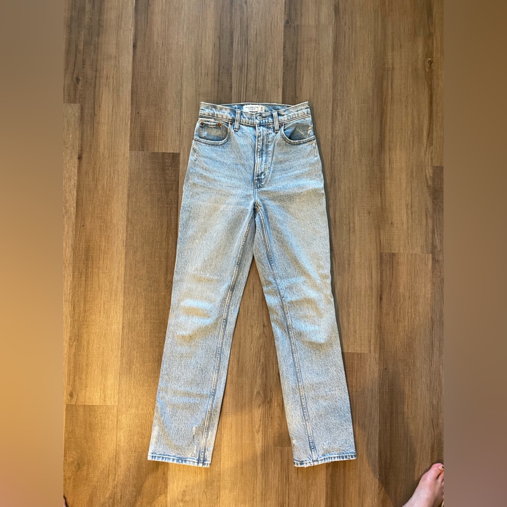 Abercrombie & Fitch 90s Straight Ultra High Rise Curve Love